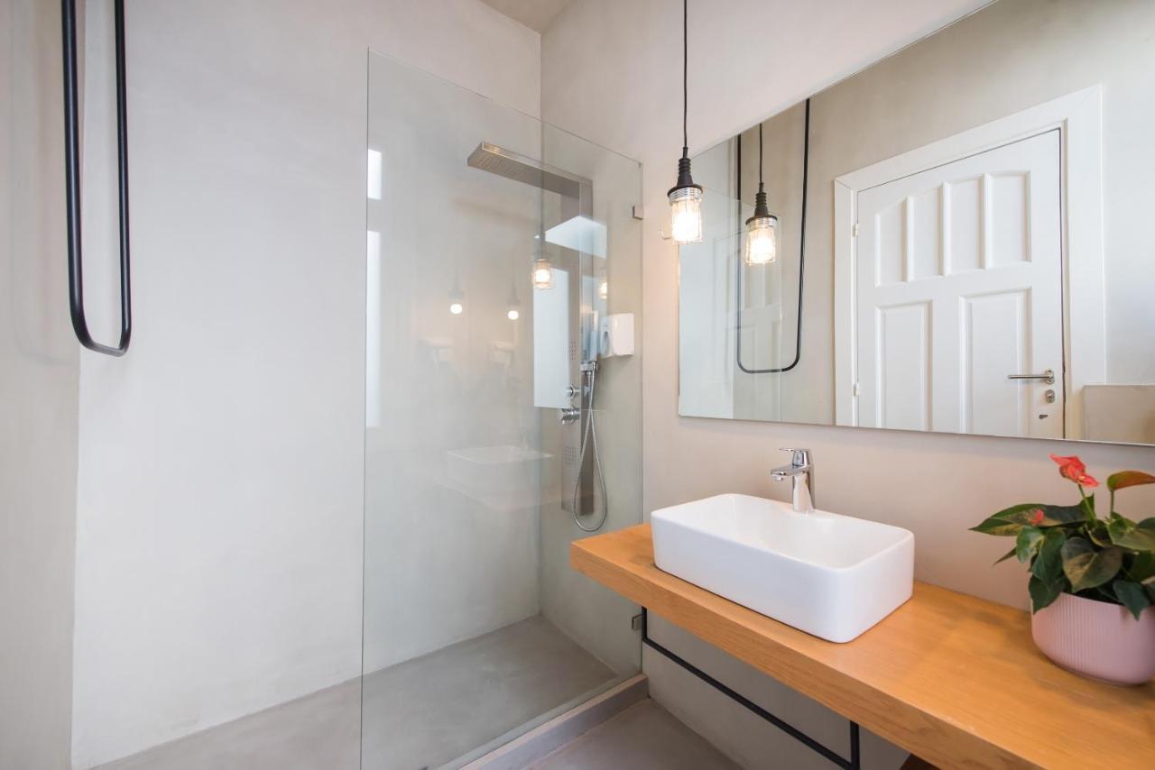Monk Monastiraki Suites Афіни Екстер'єр фото